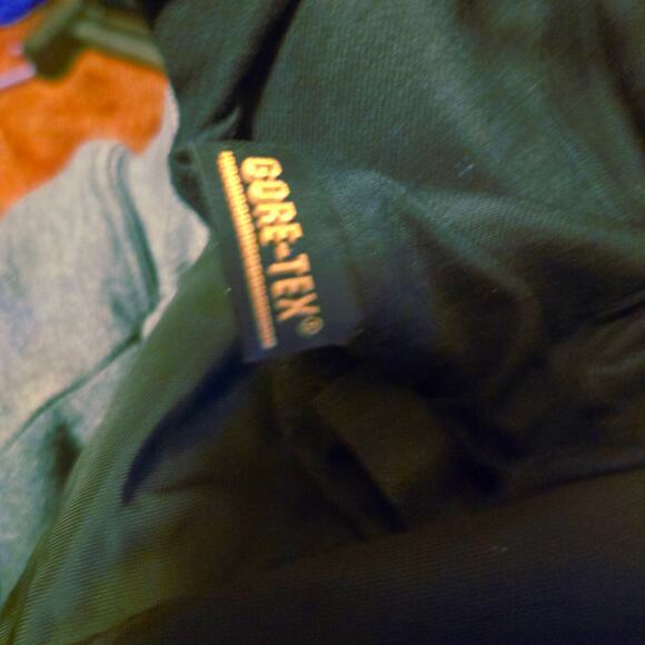 Outdoor Research adjustable gore tex rain hat size large - Picture 5 of 8